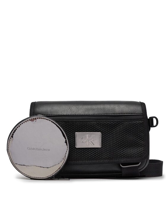 Calvin Klein Jeans Geantă crossover Tagged Flap Camera Bag22 K50K511386 Negru