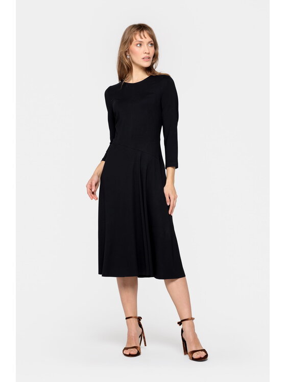 EMOI EMOI Sukienka codzienna czarna rozkloszowana Czarny Feminine Fit