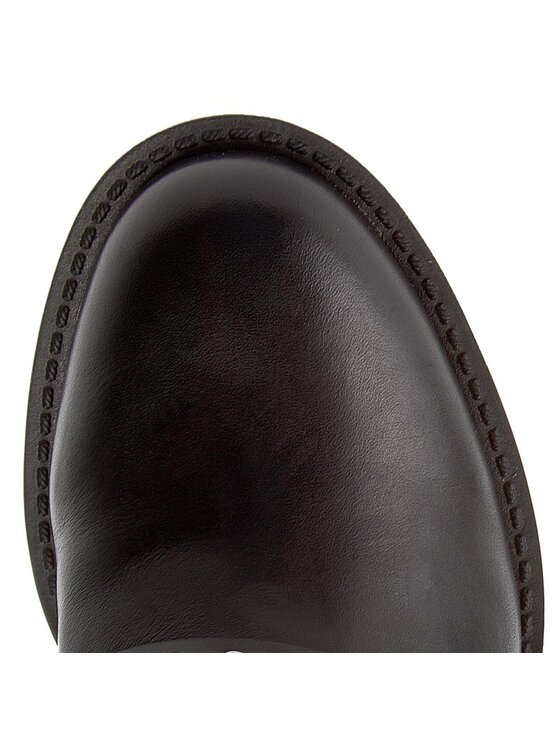 Guess Guess Saapad Fifii FLFIF3 LEA10 Must