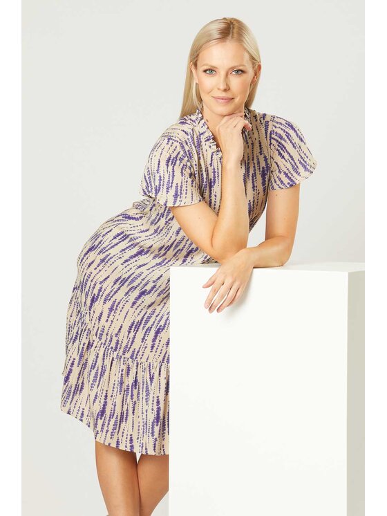 QUIOSQUE QUIOSQUE Každodenní šaty LILAC STAIN DRESS Béžová Regular Fit