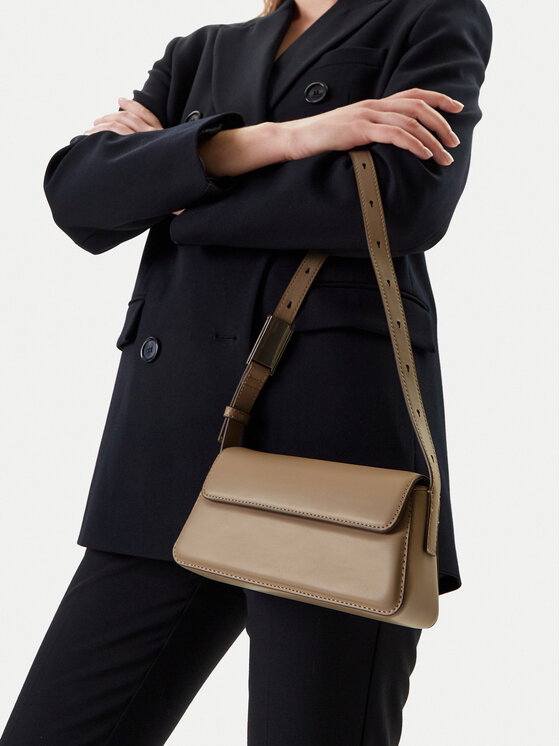 Calvin Klein Jeans Torebka Belted Small Shoulder Bag LV04K3110G Beżowy