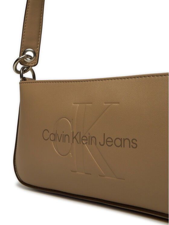 Calvin Klein Jeans Calvin Klein Jeans Ročna torba Sculpted Shoulder Pouch25 Mono K60K610679 Rjava
