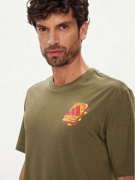 adidas adidas T-shirt Food Peanut Butter & Jelly Graphic JW4342 Cachi Regular Fit