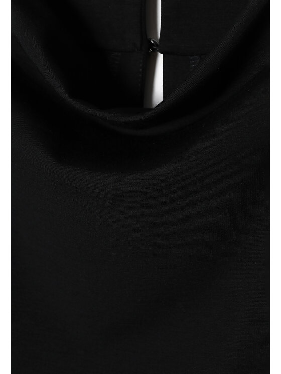 TATUUM TATUUM Sukienka dzianinowa ZORIMA Czarny Fitted Fit