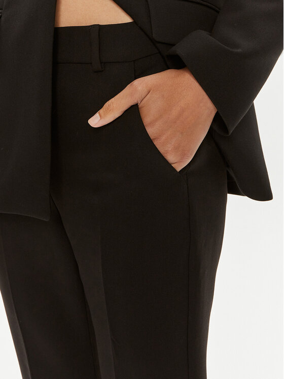 Weekend Max Mara Weekend Max Mara Medžiaginės kelnės Freda 2425136031 Juoda Regular Fit