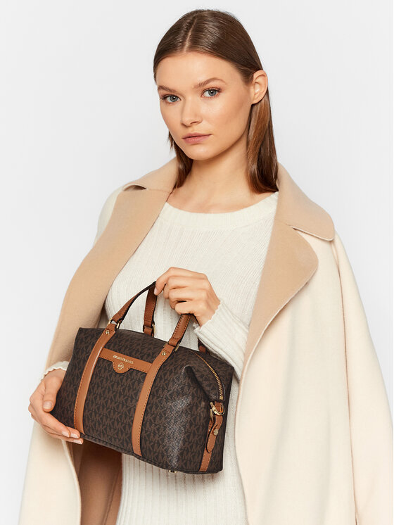 Michael hot sale kors beck