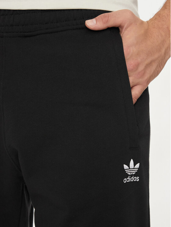 adidas adidas Sportinės kelnės Trefoil Essentials IX7683 Juoda Regular Fit