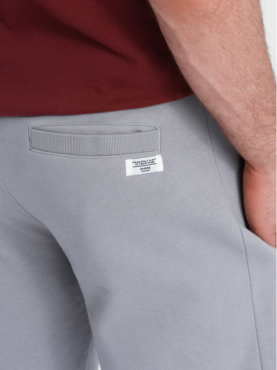 Ombre Ombre Szorty materiałowe OM-SRBS-0139 Szary Regular Fit
