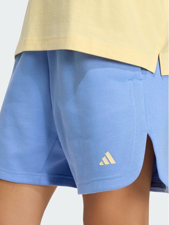 adidas adidas Szorty materiałowe 3 Stripes Studio Fleece Loose Niebieski jasny Loose Fit