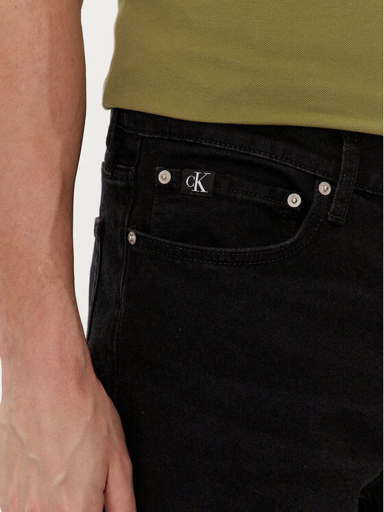 Calvin Klein Jeans Calvin Klein Jeans Džinsiniai šortai J30J324872 Juoda Slim Fit