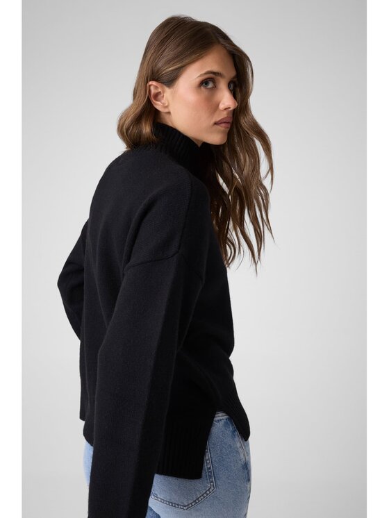 Guess Jeans Guess Jeans Maglione 184168 Nero Classic Fit