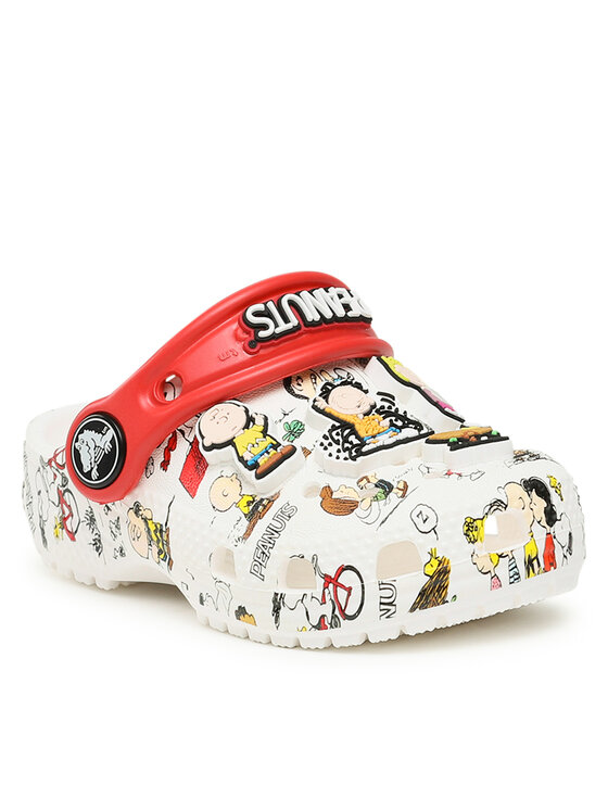 Snoopy 2024 crocs