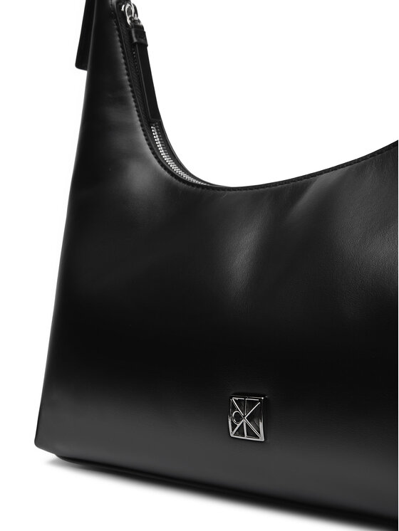 Calvin Klein Calvin Klein Soma Emblem Hw Lthr Shoulder Bag LV04F3262G Melns