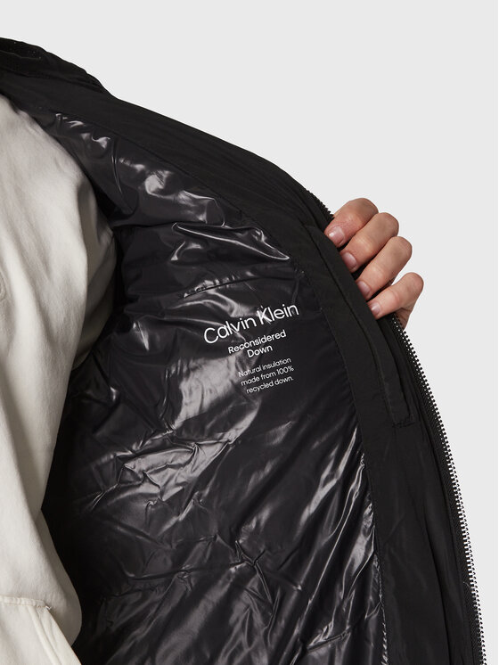 Calvin Klein Calvin Klein Vatovaná bunda Modern Comfort K10K110322 Čierna Relaxed Fit