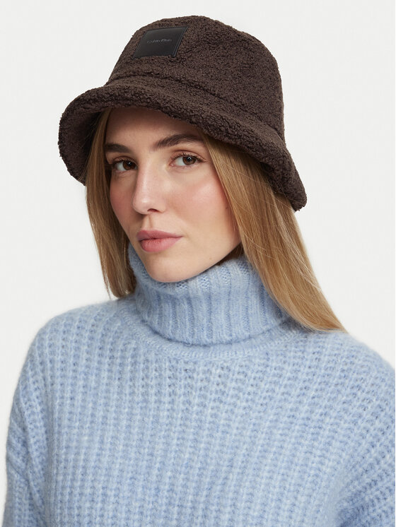 Calvin Klein Calvin Klein Kapelusz All-Over Sherpa W/ Patch Bucket LV04F5097G Brązowy ciemny