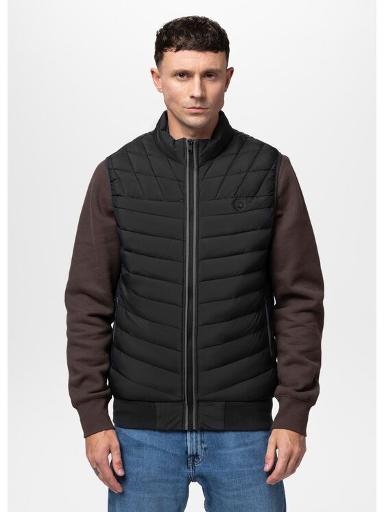 PITBULL PITBULL Bezrękawnik NAYLOR Czarny Regular Fit