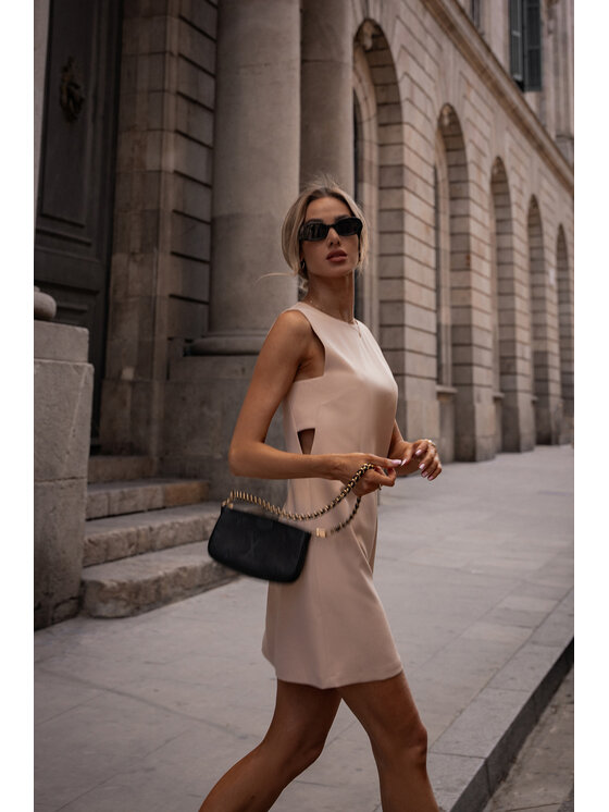 Made of Emotion Made of Emotion Večerní šaty M778 Béžová Generous Fit