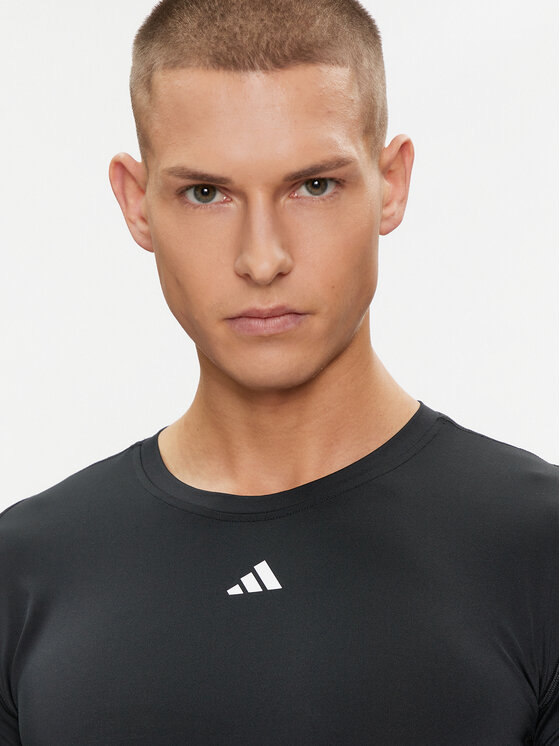 adidas adidas Футболка Techfit Training T-Shirt HK2337 Чорний
