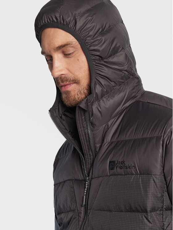 Jack Wolfskin Jack Wolfskin Vatovaná bunda Dna Tundra 1206612 Černá Regular Fit