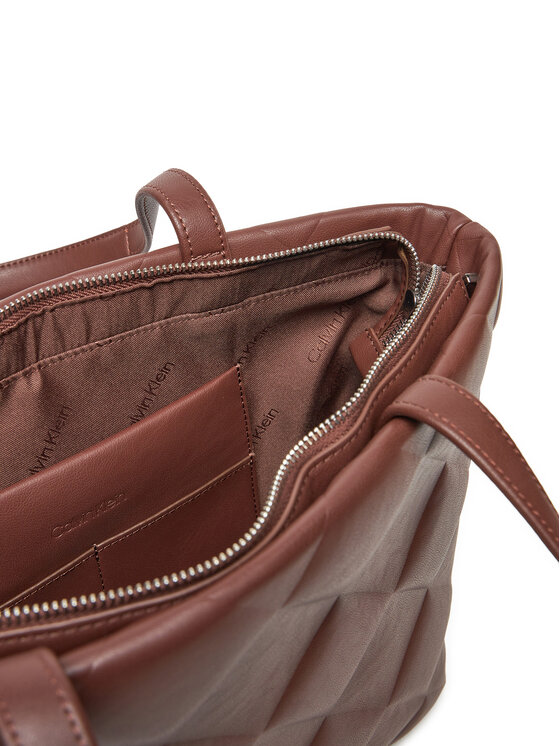 Calvin Klein Calvin Klein Soma Diamond Quilt K60K612906 Brūns