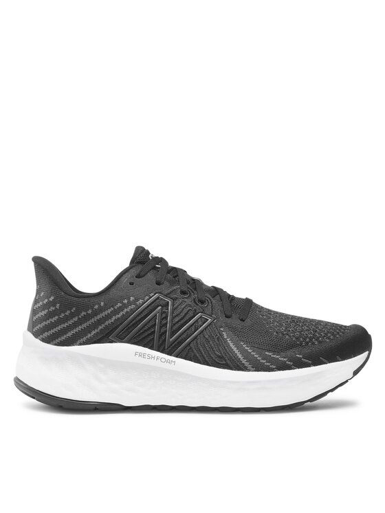 Pantofi pentru alergare New Balance Fresh Foam Vongo v5 MVNGOBS5 Negru