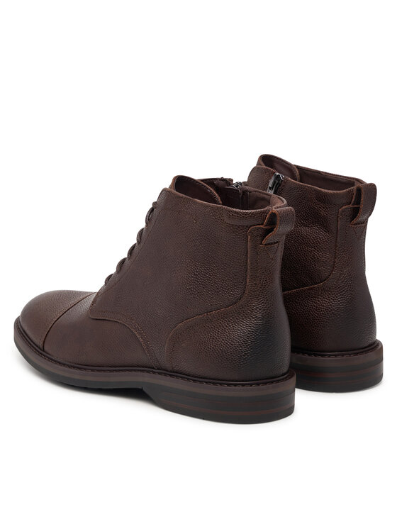 Clarks Clarks Saapad Aldwin 2 Cap 26320119 Pruun