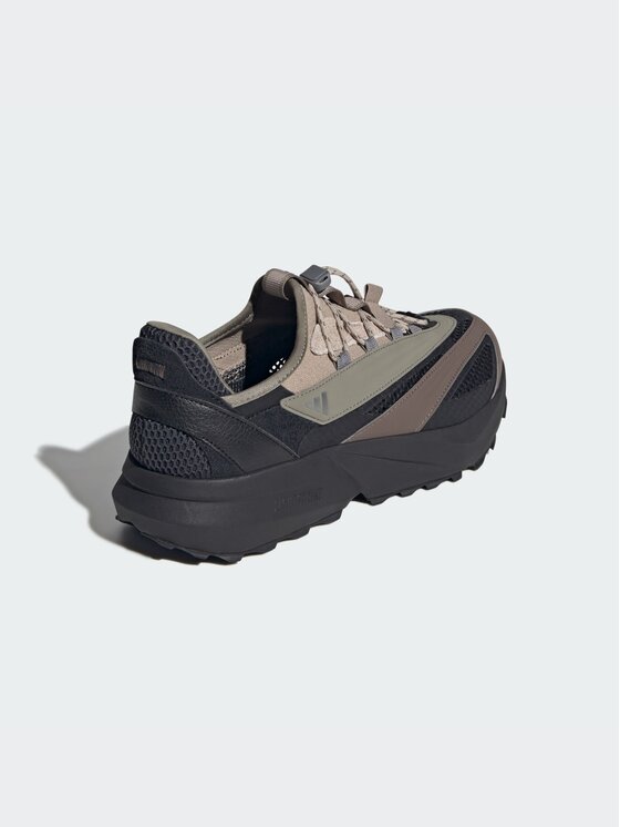 adidas adidas Półbuty 159799 Czarny