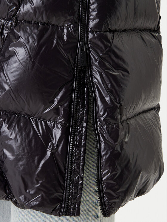 ViCOLO ViCOLO Pūkinė striukė TS0025 Juoda Regular Fit