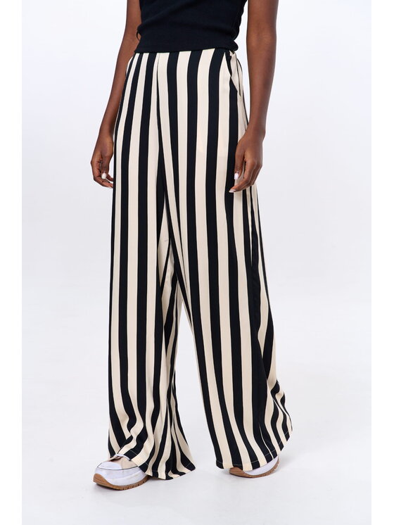 blue shadow blue shadow Spodnie damskie Elwira Czarny Regular Fit