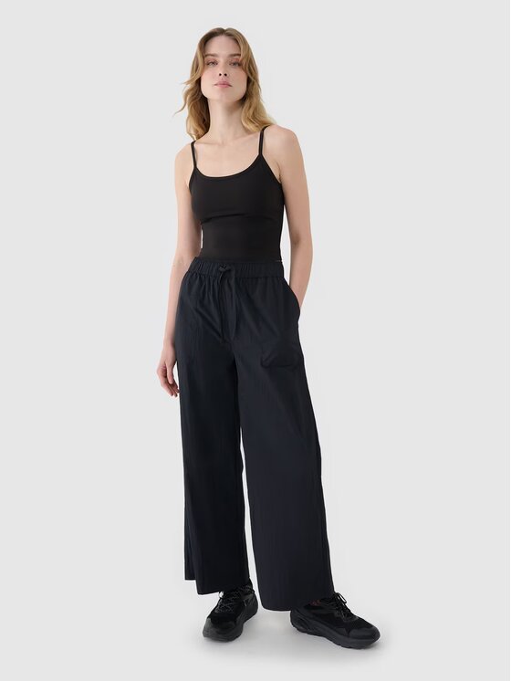 4F 4F Pantaloni di tessuto 4FWSS25TTROF1012-20S Nero Oversize