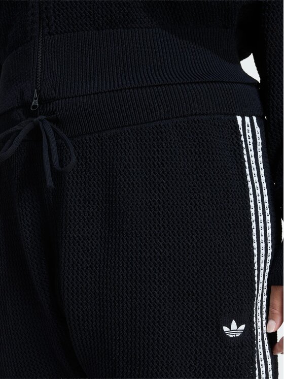 adidas adidas Spodnie dresowe Knitted Crotchet Firebird Czarny Regular Fit