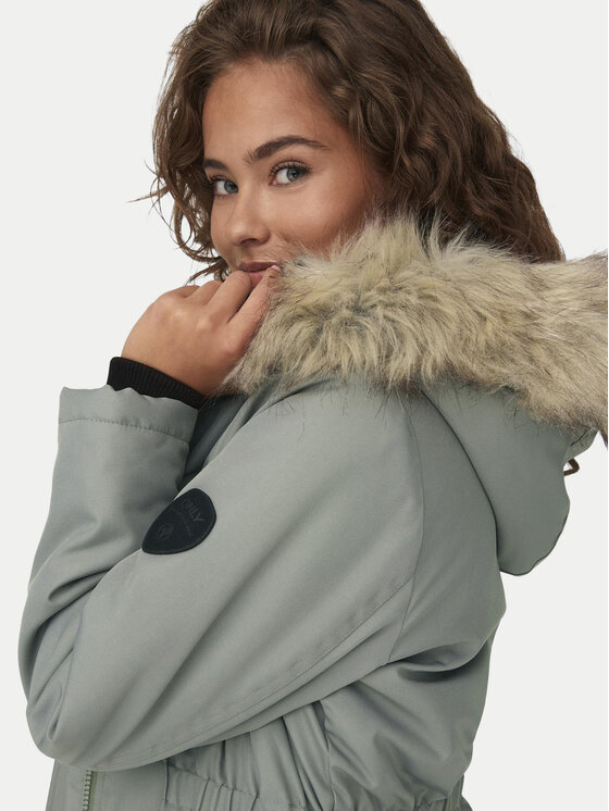 ONLY ONLY Куртка парка Iris 15304625 Зелений Regular Fit