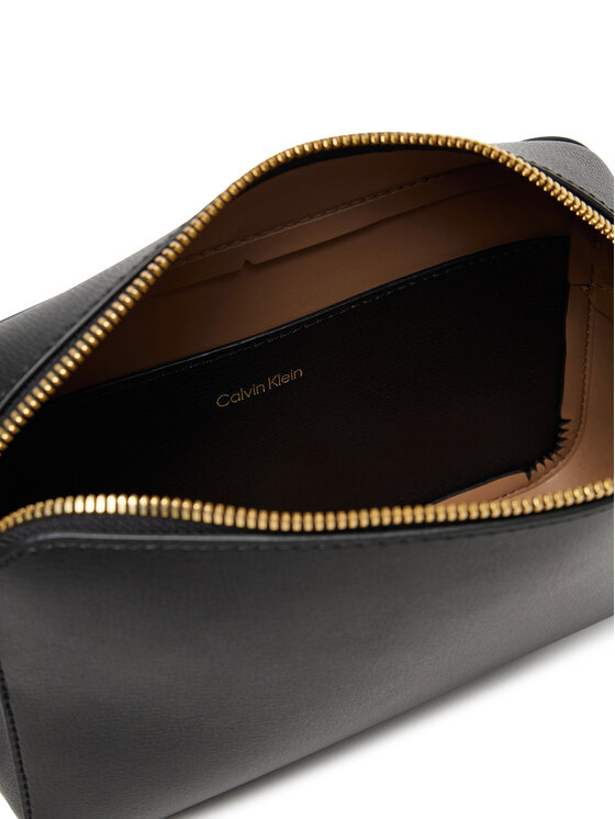 Calvin Klein Calvin Klein Ročna torba Foil Logo Elongated Camera Bag LV04F3276G Črna