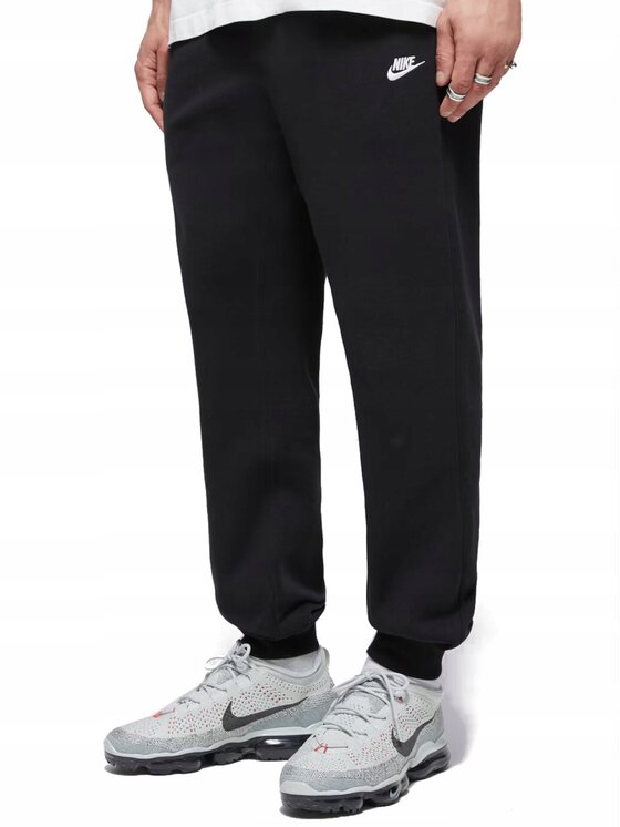 Nike Nike Spodnie dresowe FN3787-010 Czarny Standard Fit