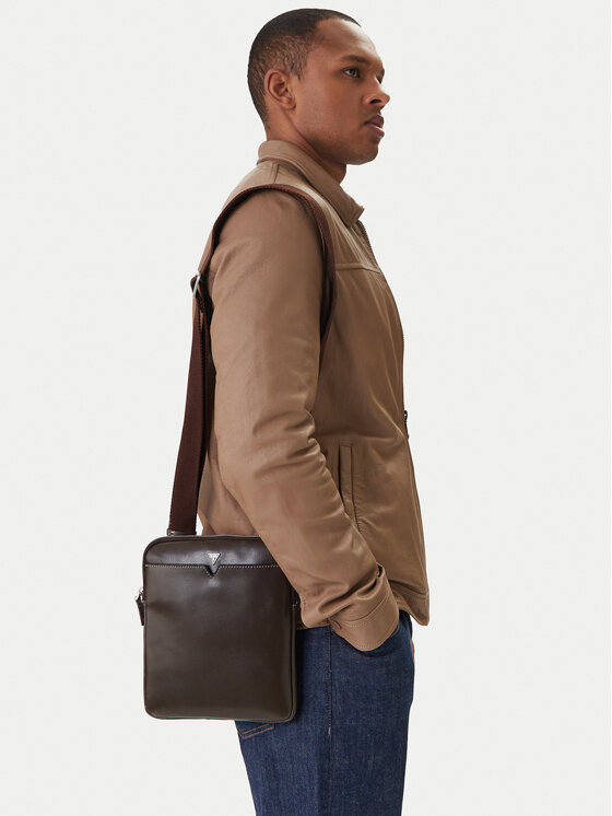 Guess Guess Umhängetasche HMFITC P5123 Braun