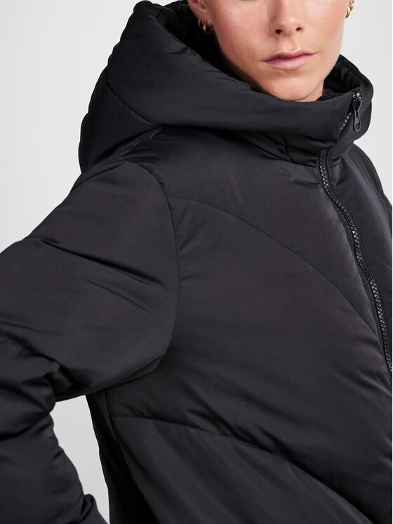 YAS YAS Pehelykabát 26030707 Fekete Regular Fit
