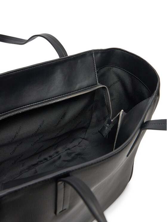 Calvin Klein Calvin Klein Дамска чанта Refine Medium K60K612523 Черен