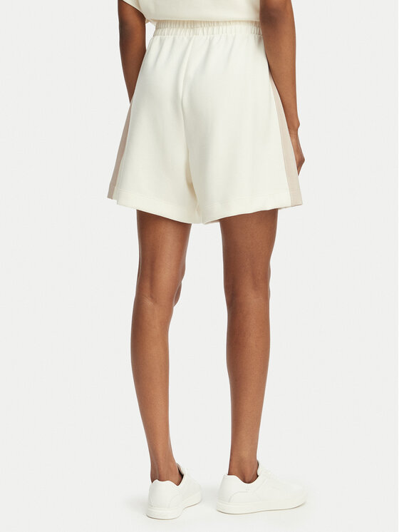 BOSS BOSS Sporta šorti Mirage 50561103 Krēmkrāsas Relaxed Fit