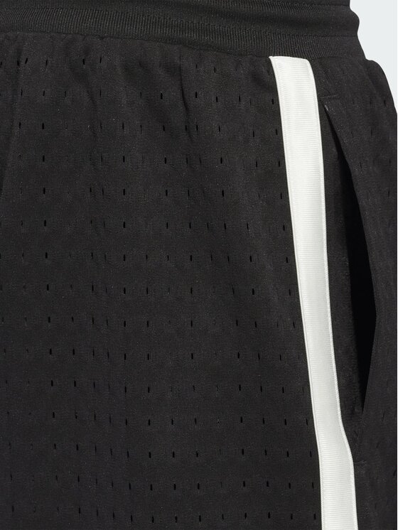 adidas adidas Szorty materiałowe 139543 Czarny Loose Fit