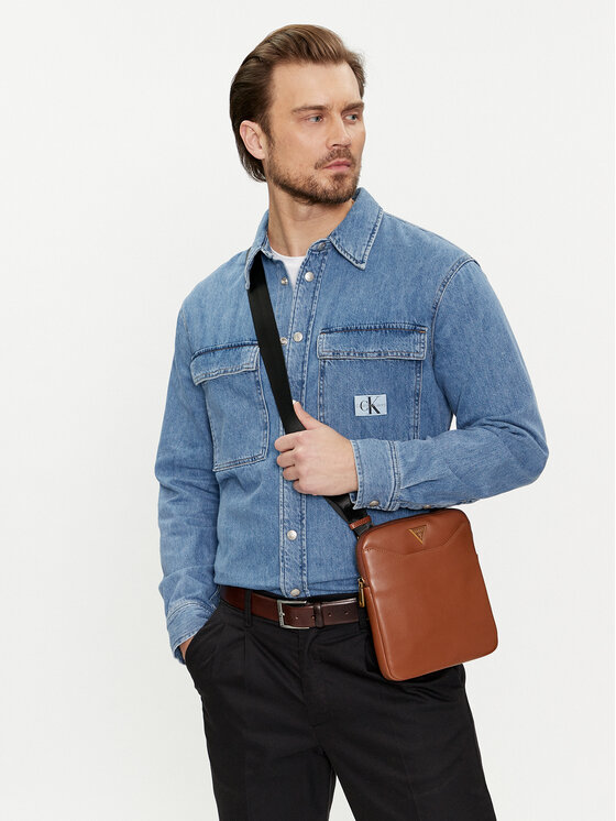 Guess Guess Мъжка чантичка HMMECA P4223 Кафяв