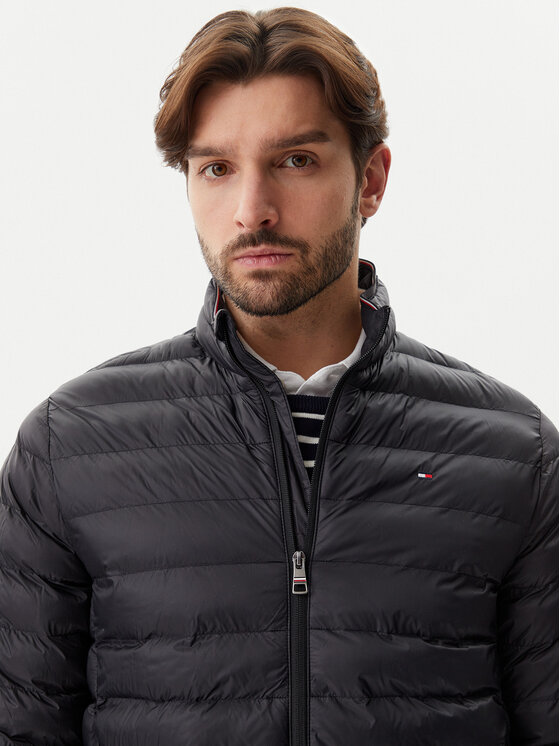 Tommy Hilfiger Tommy Hilfiger Bunda pro přechodné období Core Packable MW0MW39990 Černá Regular Fit