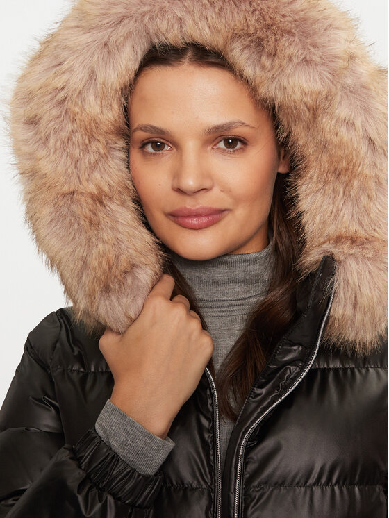 Geox Geox Zimní bunda Backsie W4628H T2843 F9000 Černá Regular Fit