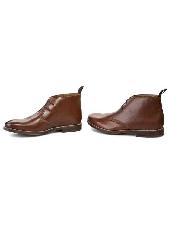 Clarks novato discount
