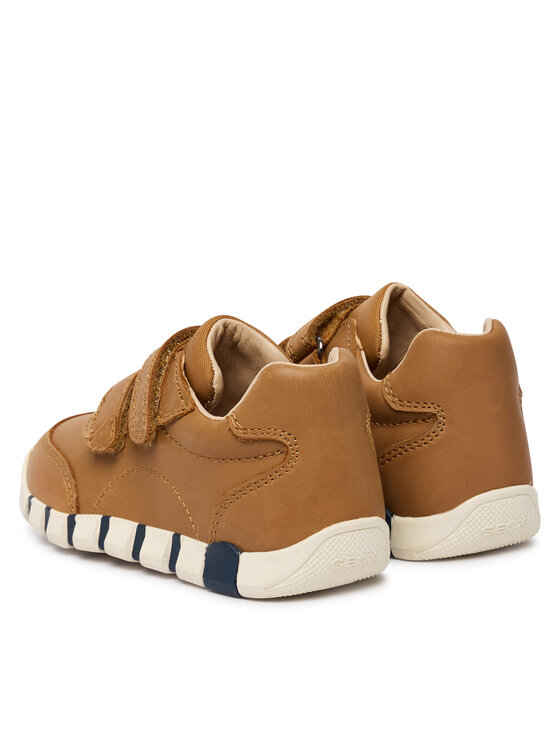 Geox Geox Αθλητικά B Iupidoo Boy B5655B 000CL C6627 Καφέ
