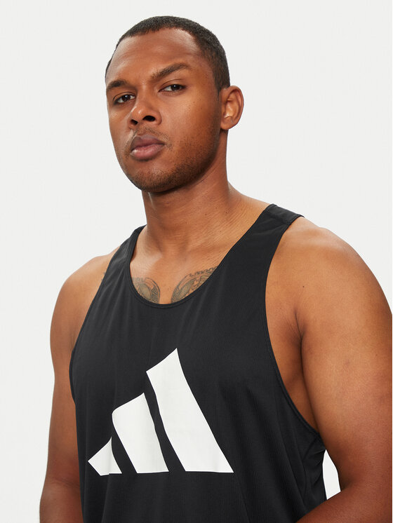 adidas adidas Тениска от техническо трико Run It IL7233 Черен Slim Fit
