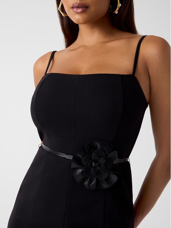 Guess Guess Vestito da giorno 180023 Nero Classic Fit