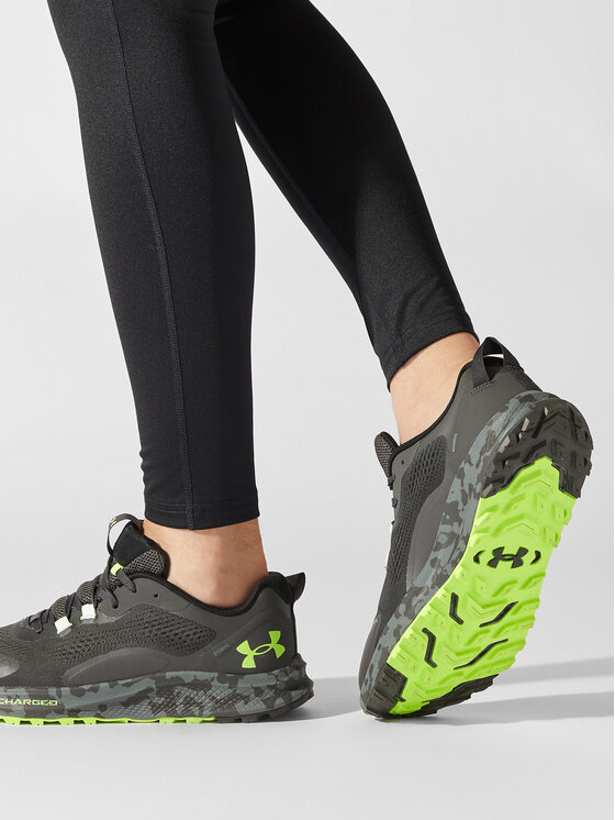 Under Armour Under Armour Skriešanas apavi Charged Bandit Trail 2 3024186 Pelēks