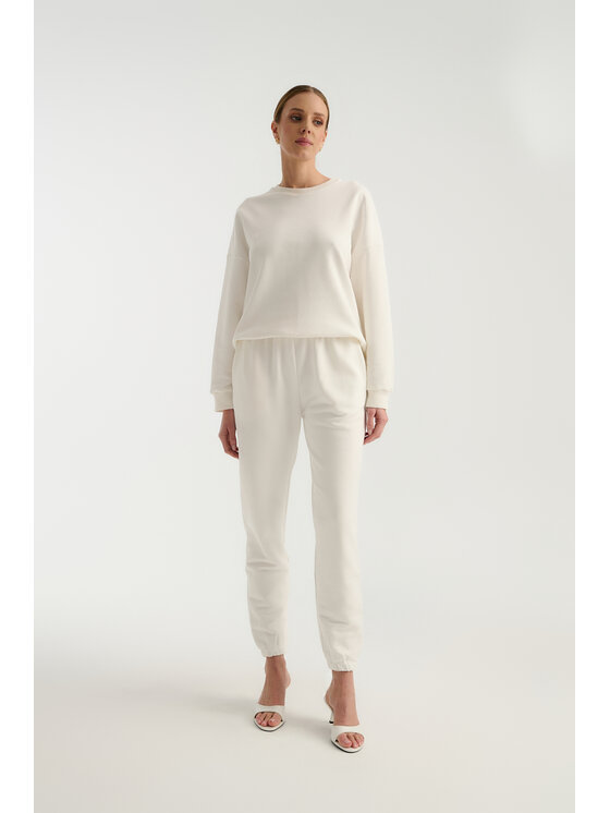 TRIPLES TRIPLES Spodnie dresowe Teddy Off White Biały Straight Fit