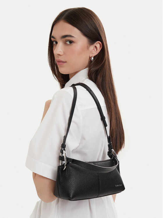 Calvin Klein Geantă Slouchy Leather Small Conv Bag LV04F3659G Negru