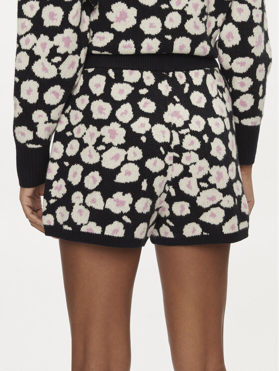 Ugg Ugg Kratke hlače Shaina 1152852 Crna Regular Fit